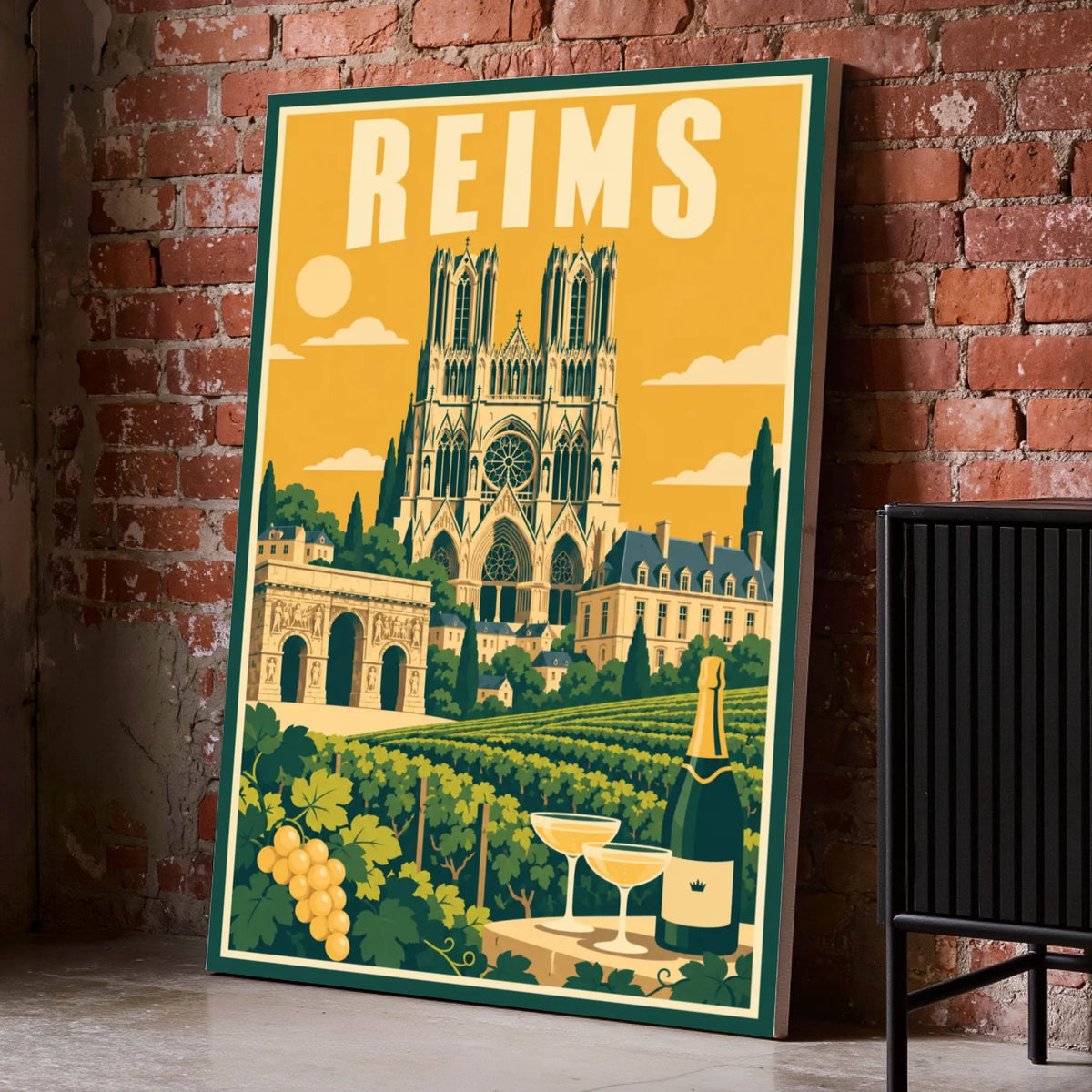 Toile posée au sol sur un mur brique