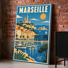 Toile posée au sol sur un mur brique