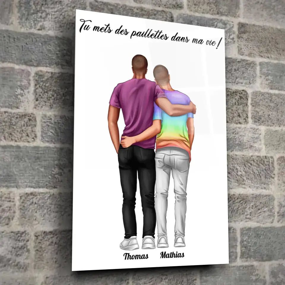 Affiche personnalisée couple hommes dans un loft, mur de pierre grise, cadres empilés