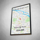 Affiche personnalisée maps style cadre total dans un cadre noir, inclinée