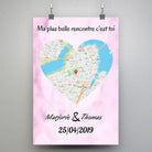 Affiche personnalisée maps style cœur, suspendue avec pinces