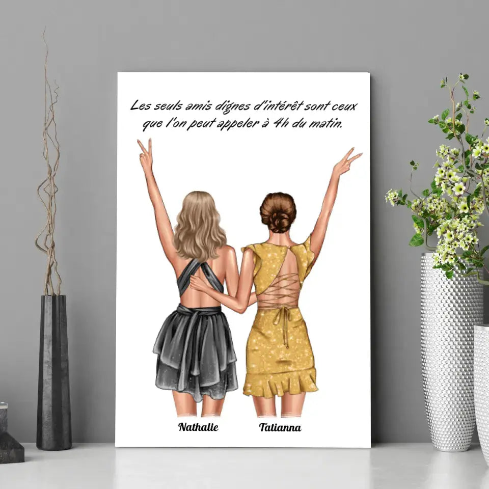 Affiche personnalisée meilleures amies posée sur un meuble, décoration avec vases