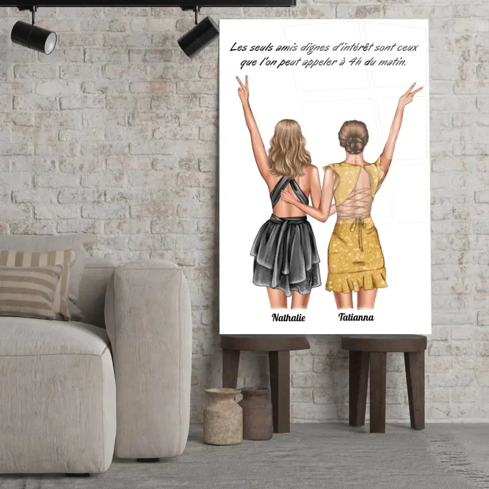 Affiche personnalisée meilleures amies accrochée au mur, salon canapé beige