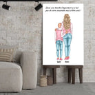 Affiche personnalisée mère et enfant posée sur un tabouret, salon lumineux