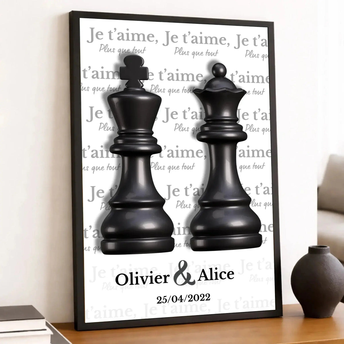 Affiche personnalisée couple Roi et Reine échiquier dans un cadre noir, inclinée