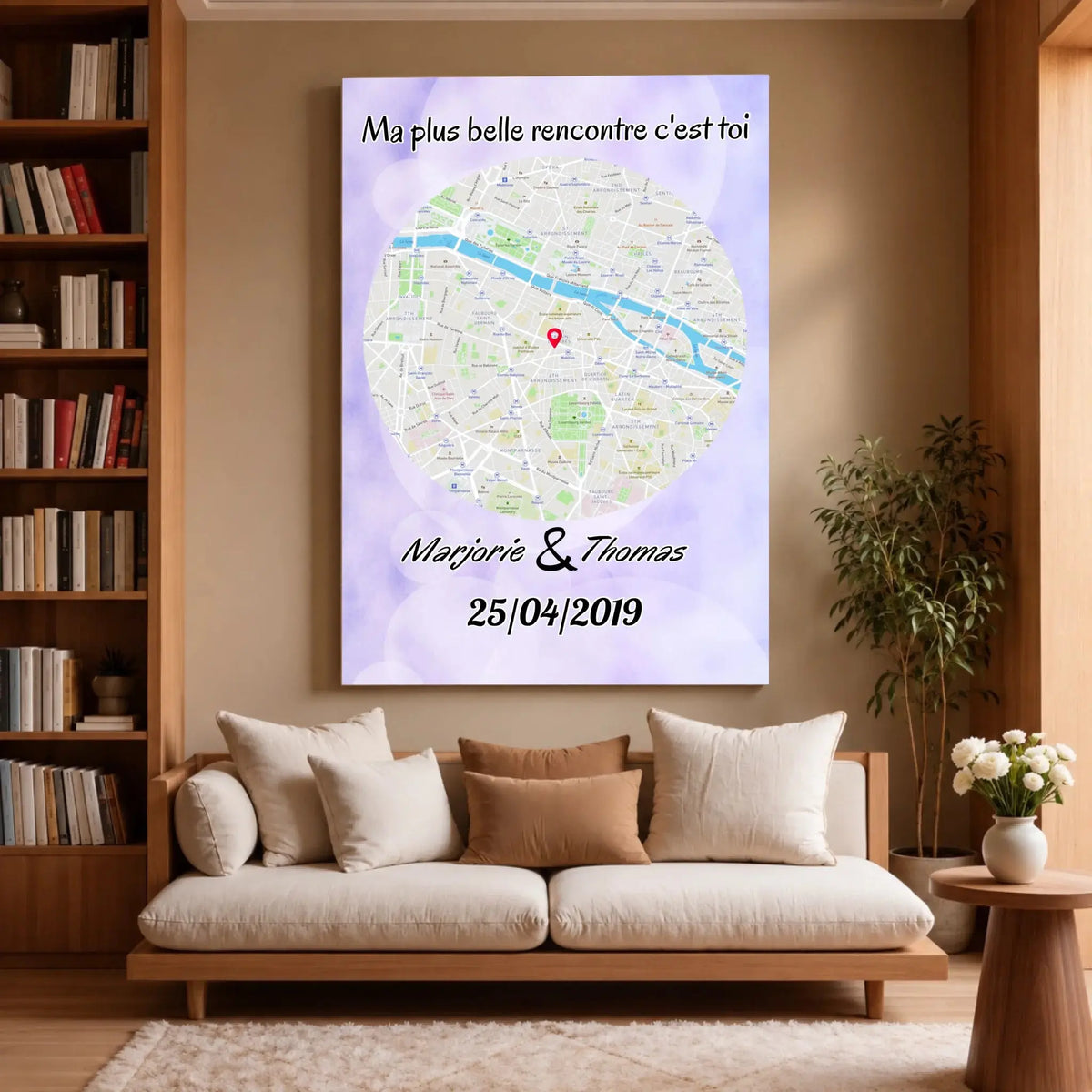 Grande affiche personnalisée maps style rond accrochée au mur, salon lumineux