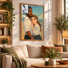 Grande toile portrait personnalisé style Disney accrochée au mur, salon avec canapé et lampe en rotin