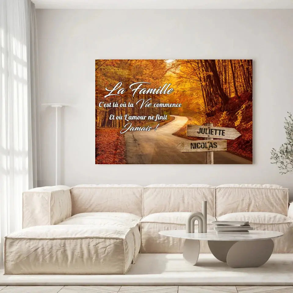 Grande toile prénoms personnalisée route d'automne accrochée au mur, salon lumineux