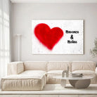 Tableau cœur mural personnalisé couple accroché au mur, salon canapé blanc