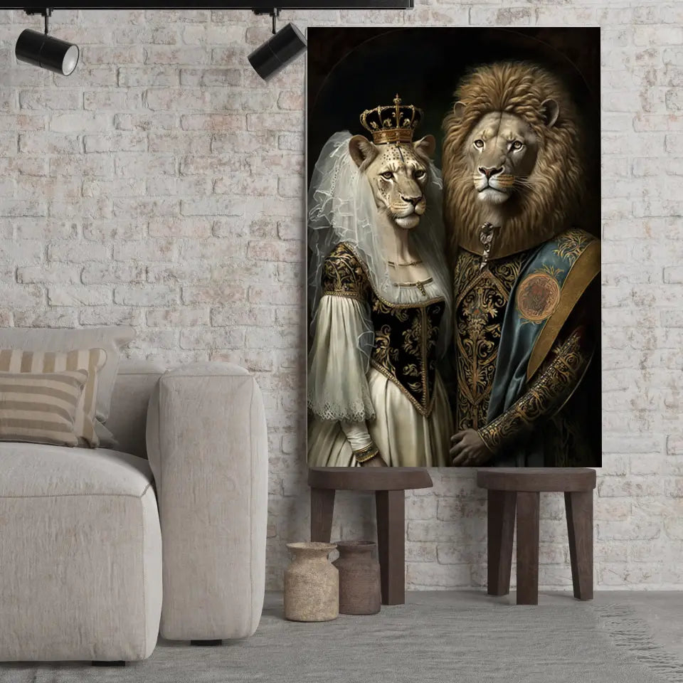 Tableau de Mariage Royal Lion et Lionne sur toile, posé sur des tabourets devant un mur de briques