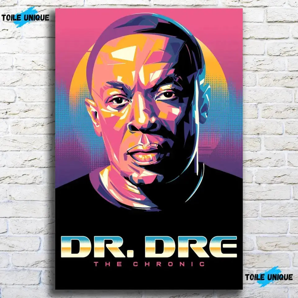 Tableau Décoratif Dr Dre sur toile, accroché sur un mur de briques blanches (vue 2)