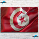 Tableau Drapeau Tunisie sur toile, vue de face sur un mur de briques blanches