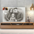 Tableau effet dessin au crayon graphite posé sur un meuble TV en bois, portrait de famille personnalisé