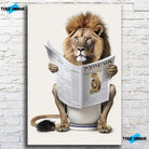 Tableau Lion aux toilettes sur toile, accroché sur un mur de briques blanches