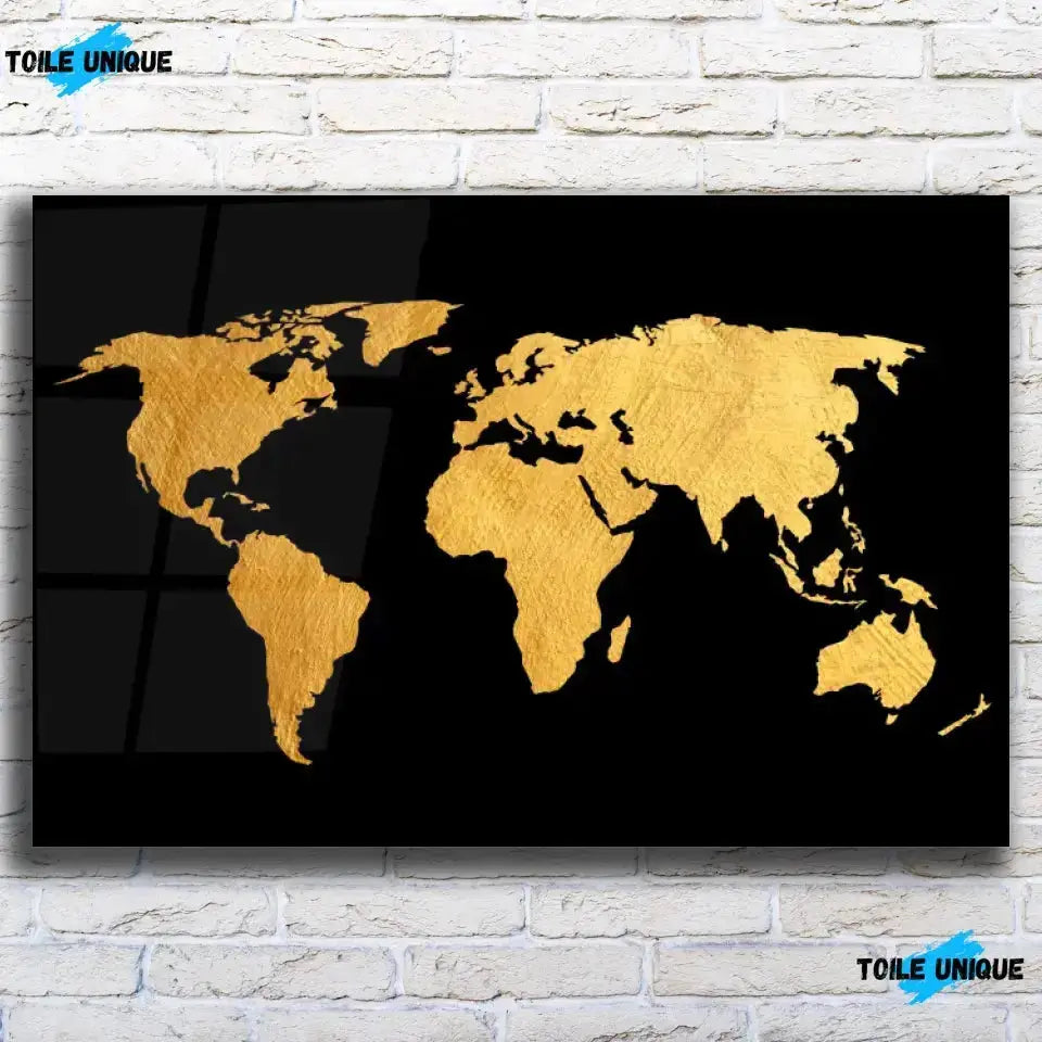 Tableau Décoratif Map Monde Fond Noir en verre acrylique, vue de face sur un mur de briques blanches