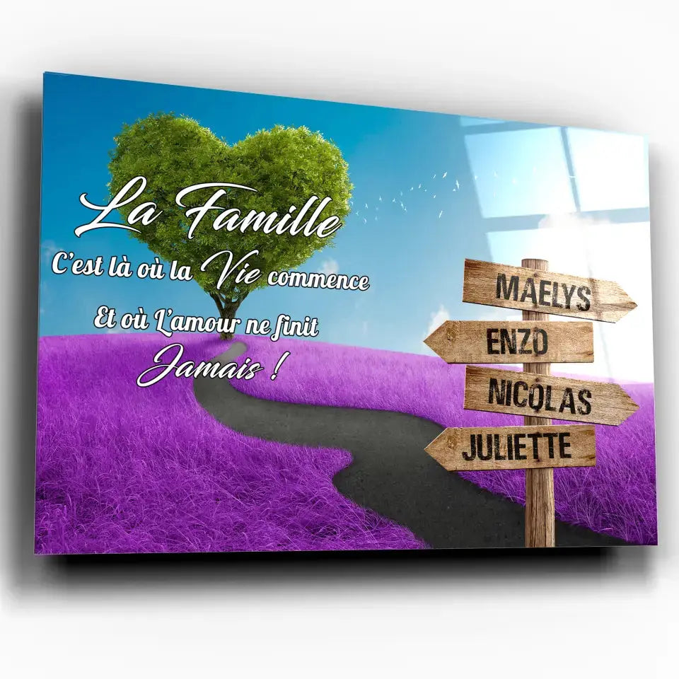 Tableau prénoms personnalisé arbre cœur et champ violet, toile inclinée gros plan, cadeau de famille