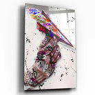 Tableau Street Art Avion en Papier en verre acrylique, vue inclinée sur fond blanc
