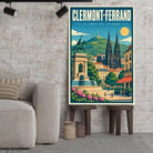 Tableau décoratif Clermont-Ferrand dans un cadre en bois clair, incliné