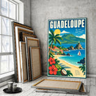 Tableau décoratif Guadeloupe dans un cadre en bois clair, gros plan