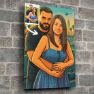 Toile effet cartoon type GTA dans un loft, entourée de cadres en bois, portrait de couple