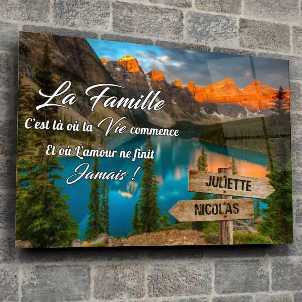 Toile prénoms personnalisée Lac bleuté sur mur de pierre grise, ambiance loft