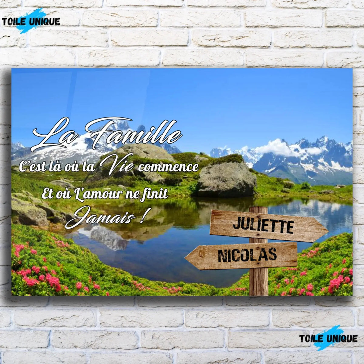 Toile prénoms personnalisée plaine et montagne sur mur de briques, décoration industrielle