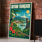 Toile décorative Guyane Française posée au sol sur un mur de briques