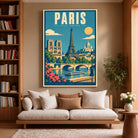 Toile décorative Paris accrochée dans un salon